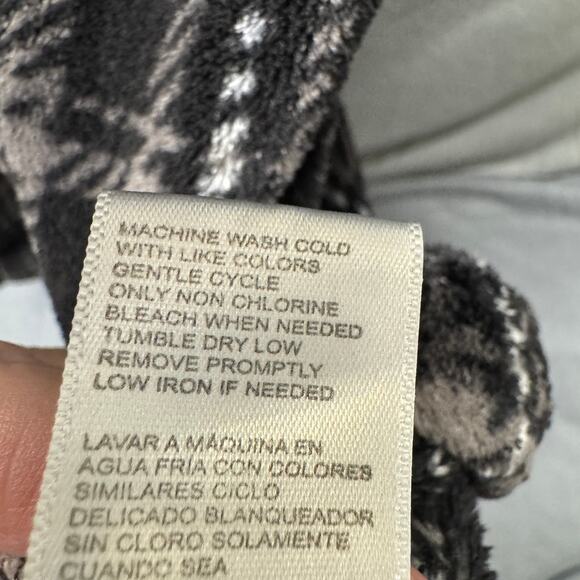 Tommy Bahama Robe Mens Small Black Gray Plaid Belted Plush Comfy Loungewear - Picture 8 of 9